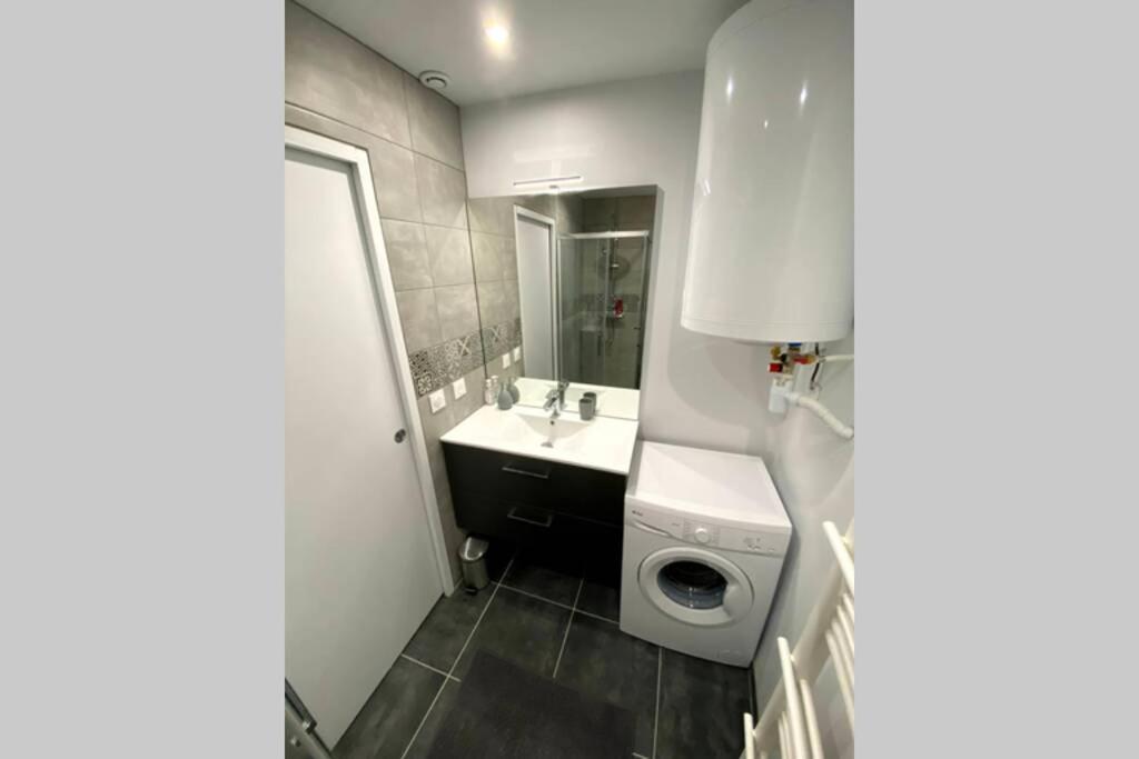 Appartement Moderne Et Cosy, Proche Cnpe Lagnieu Exterior photo